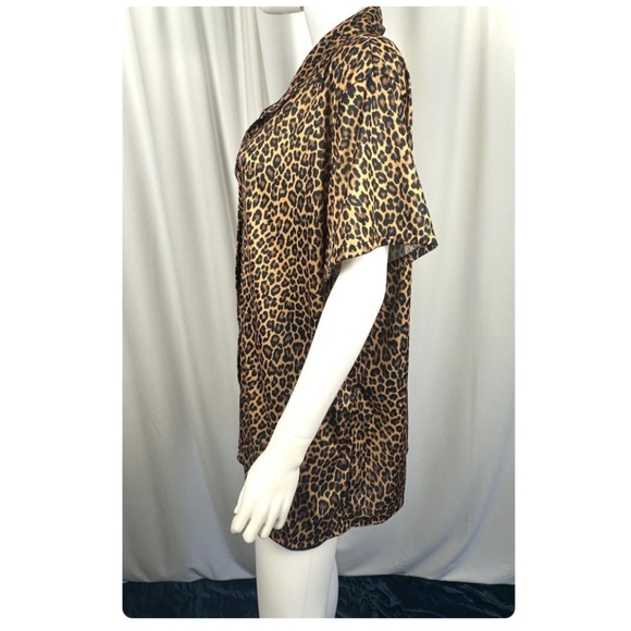 Vintage 1990’s 2000’s ‘Street Code’ Cheetah Short Sleeve Blouse • Tee Shirt • XL - Picture 6 of 8